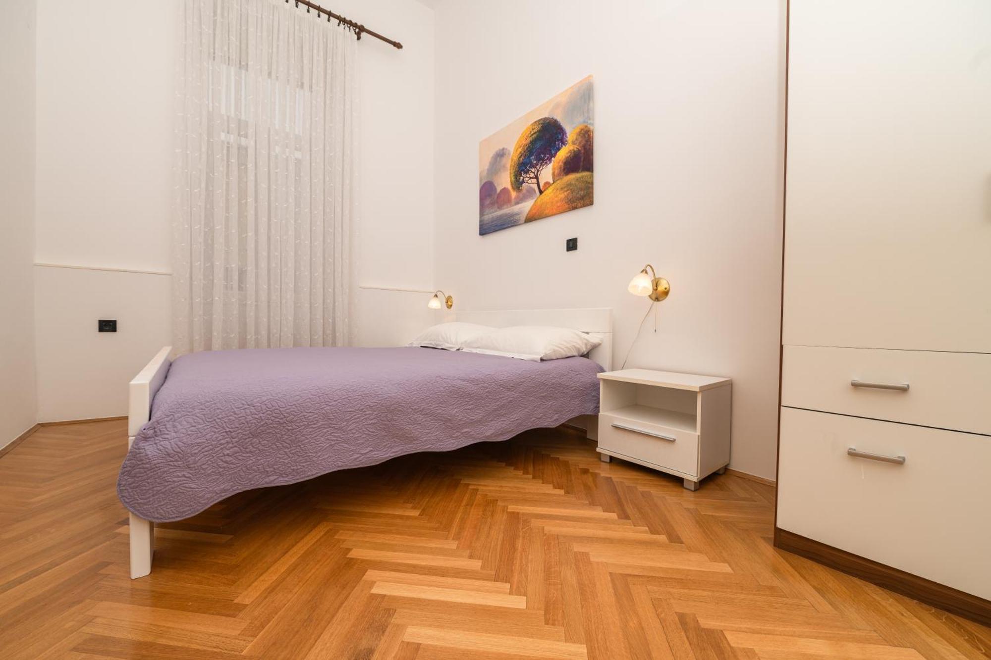 Aparment Kod Kule Apartment Cres Bagian luar foto